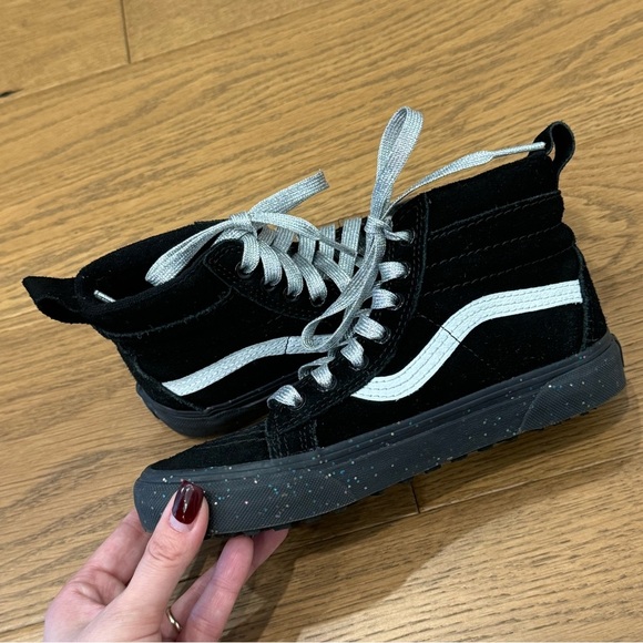 Vans GS SK8-Hi MTE - Youth Size 2‎ - Black Suede & Sparkle - EUC - Picture 8 of 10
